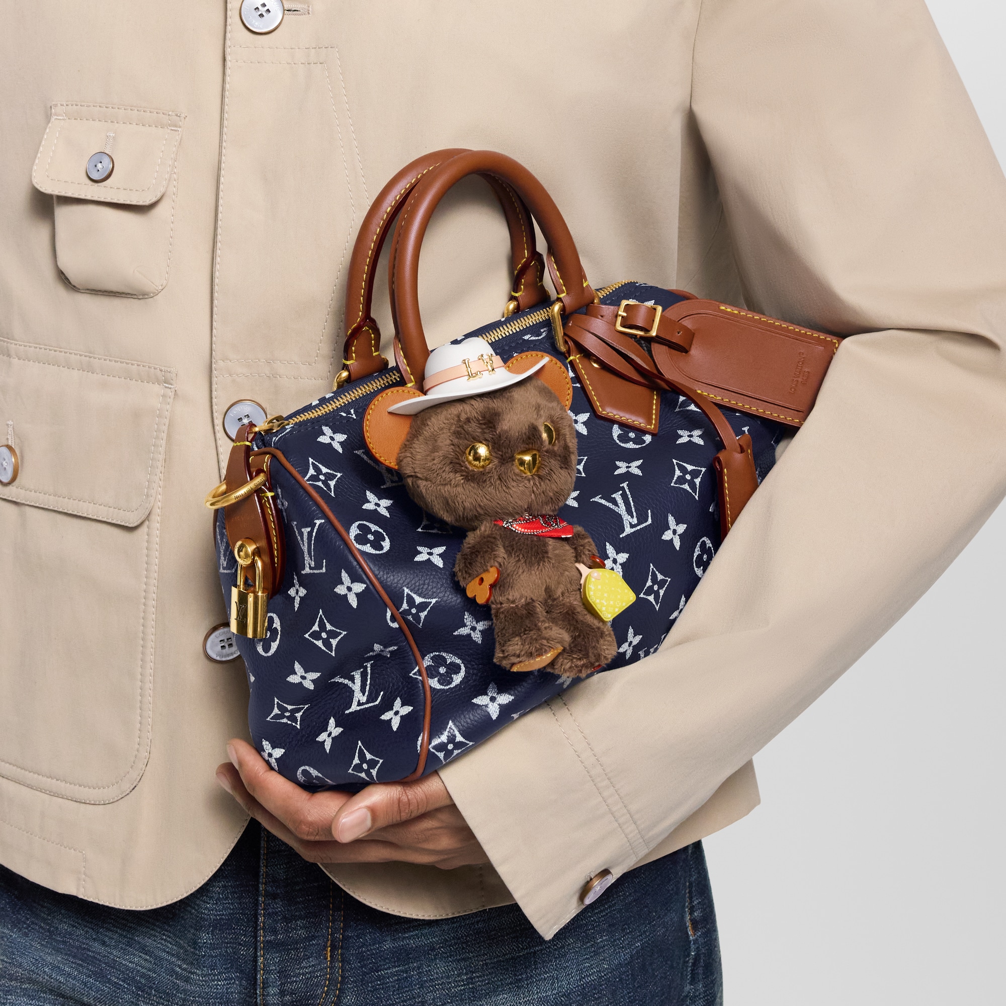 【新品】LOUIS VUITTNON LV ヴィトン ルイ ベア バッグチャーム LV Louis Bear Bag Charm S00 - Men - Accessories | LOUIS VUITTON ®